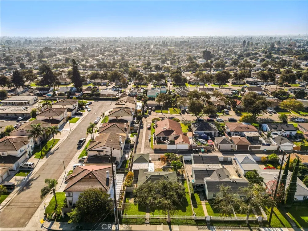 2100 W Valencia Drive Fullerton, CA 92833