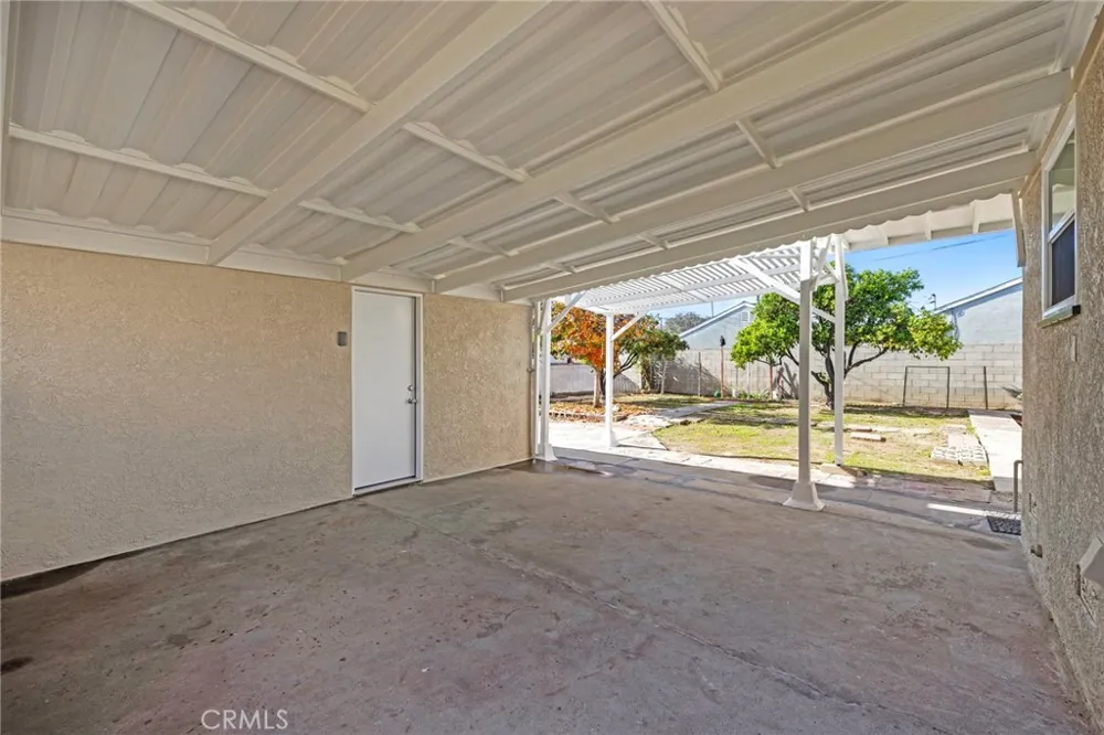 2100 W Valencia Drive Fullerton, CA 92833