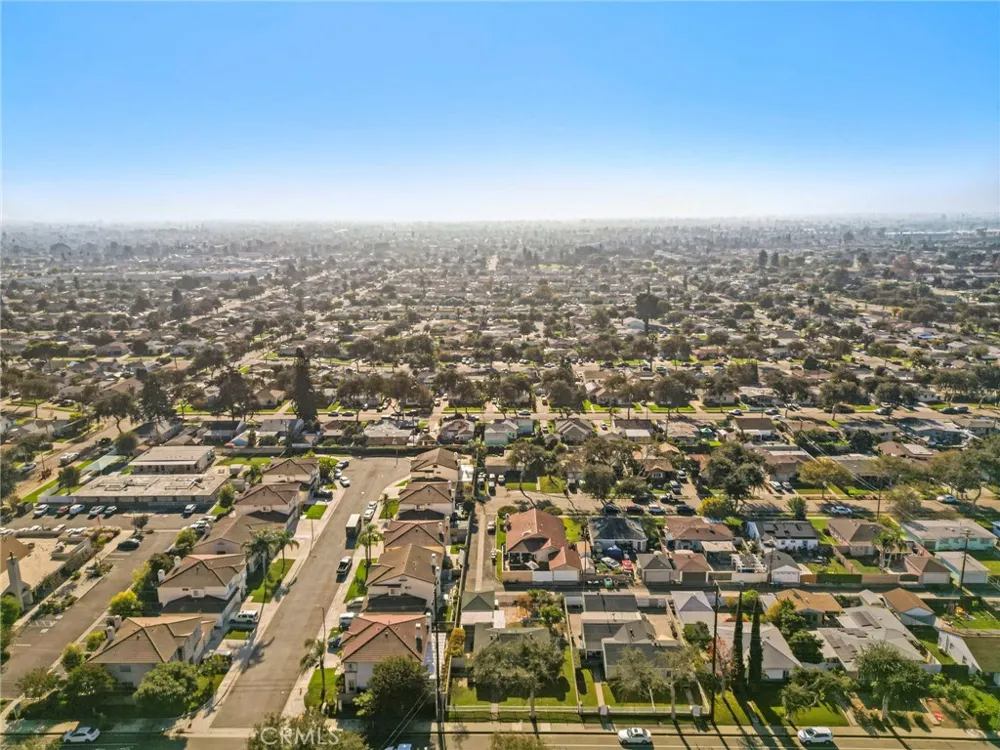 2100 W Valencia Drive Fullerton, CA 92833