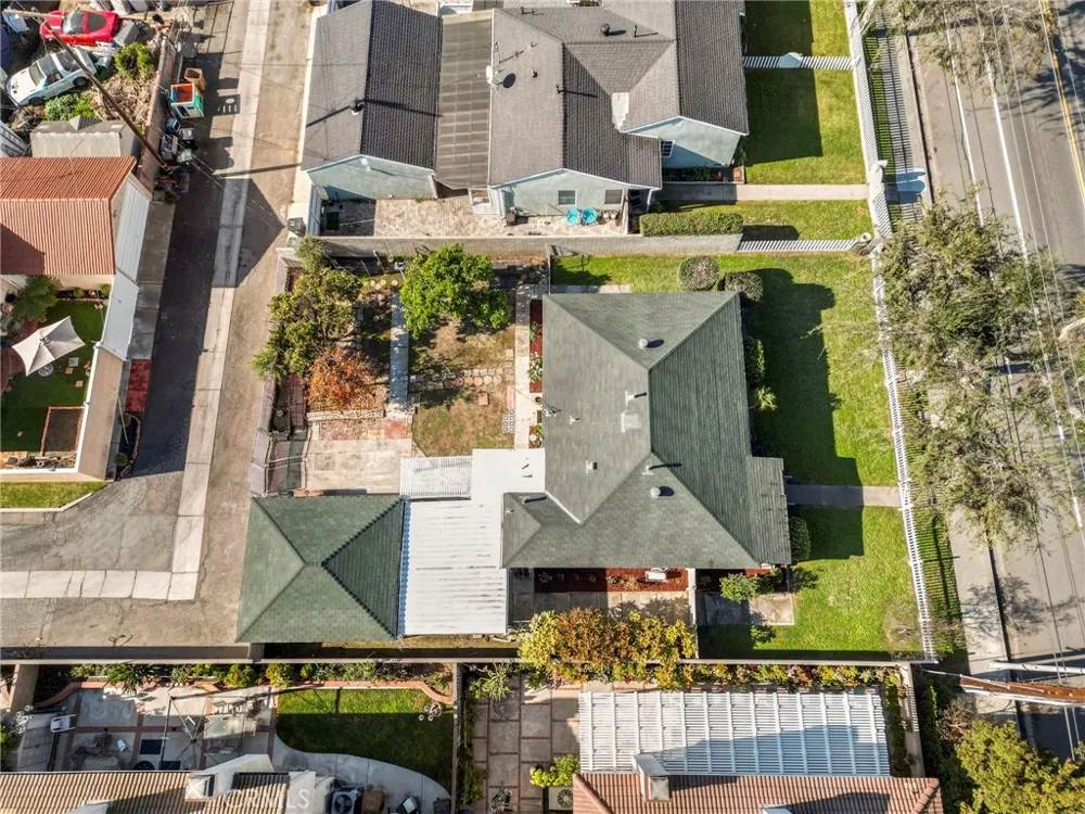 2100 W Valencia Drive Fullerton, CA 92833
