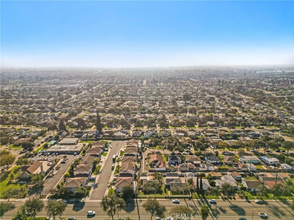 2100 W Valencia Drive Fullerton, CA 92833