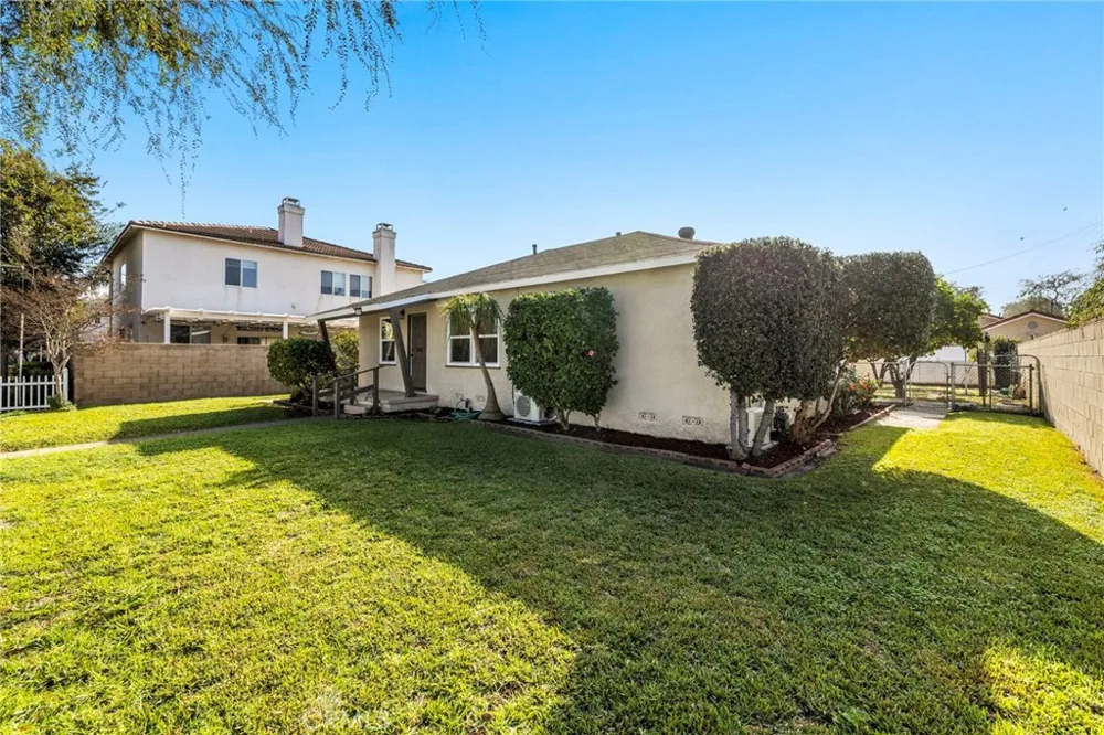 2100 W Valencia Drive Fullerton, CA 92833
