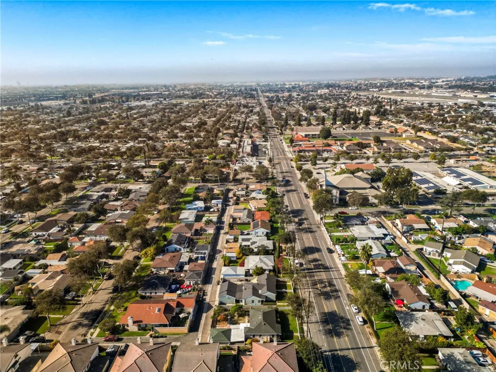 2100 W Valencia Drive Fullerton, CA 92833