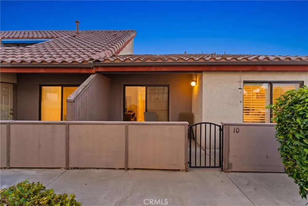 43334 32nd Street W #10 Lancaster, CA 93536