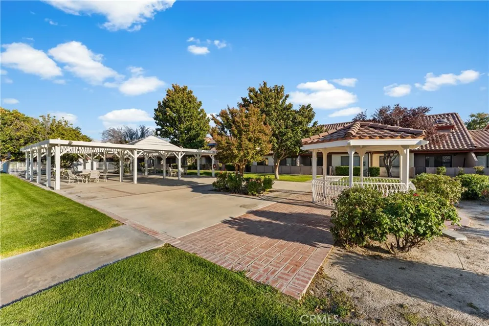 43334 32nd Street W #10 Lancaster, CA 93536