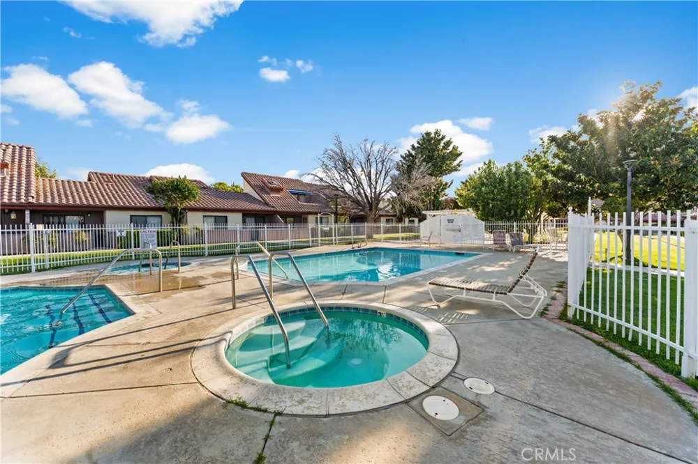 43334 32nd Street W #10 Lancaster, CA 93536
