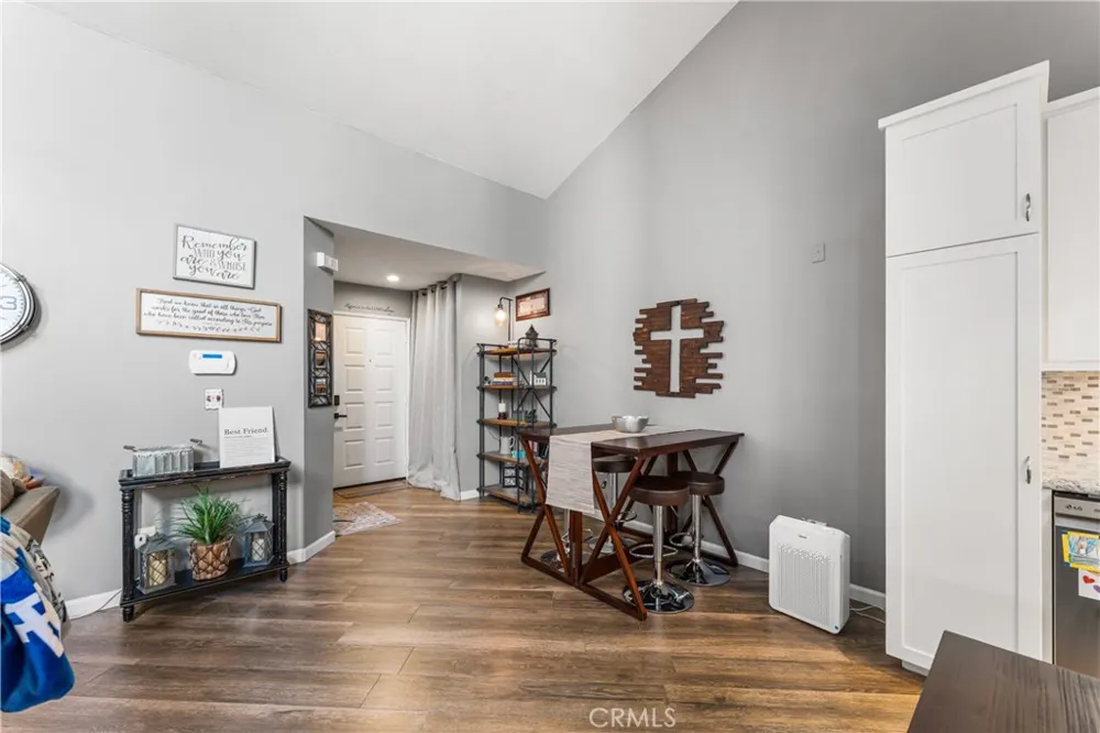 43334 32nd Street W #10 Lancaster, CA 93536