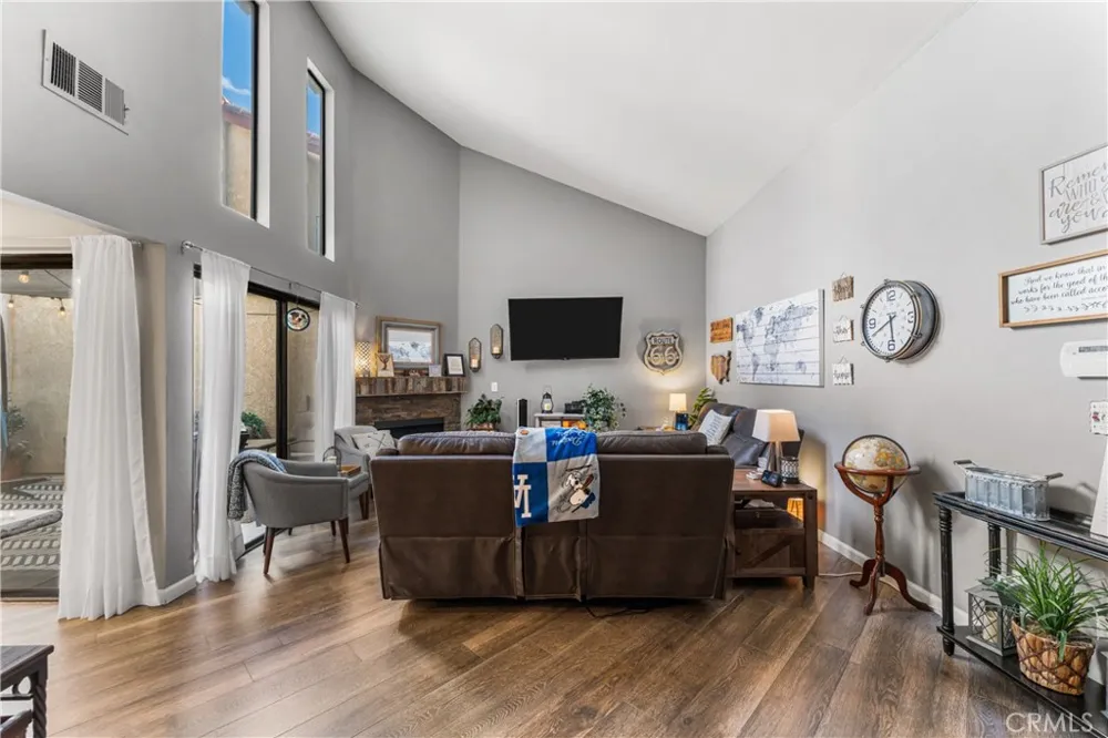 43334 32nd Street W #10 Lancaster, CA 93536
