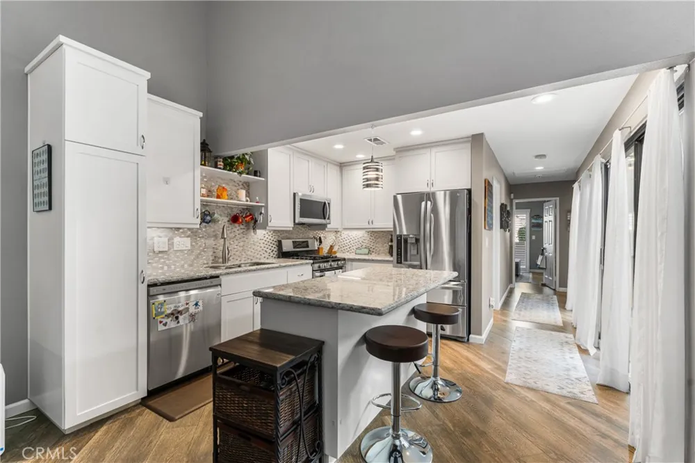 43334 32nd Street W #10 Lancaster, CA 93536