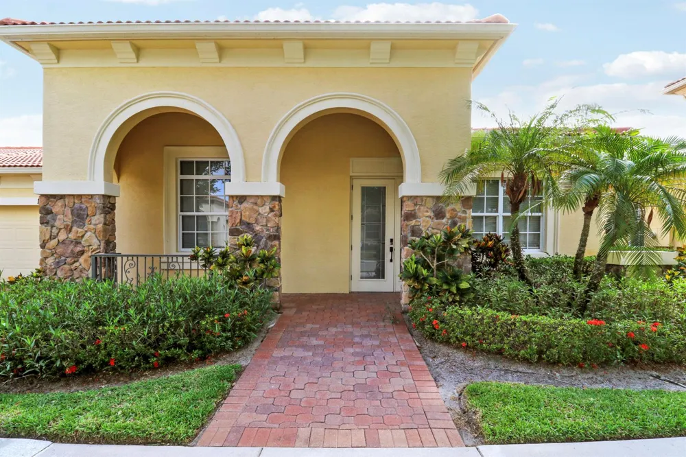 10150 SW Ambrose Way Port St. Lucie, FL 34986