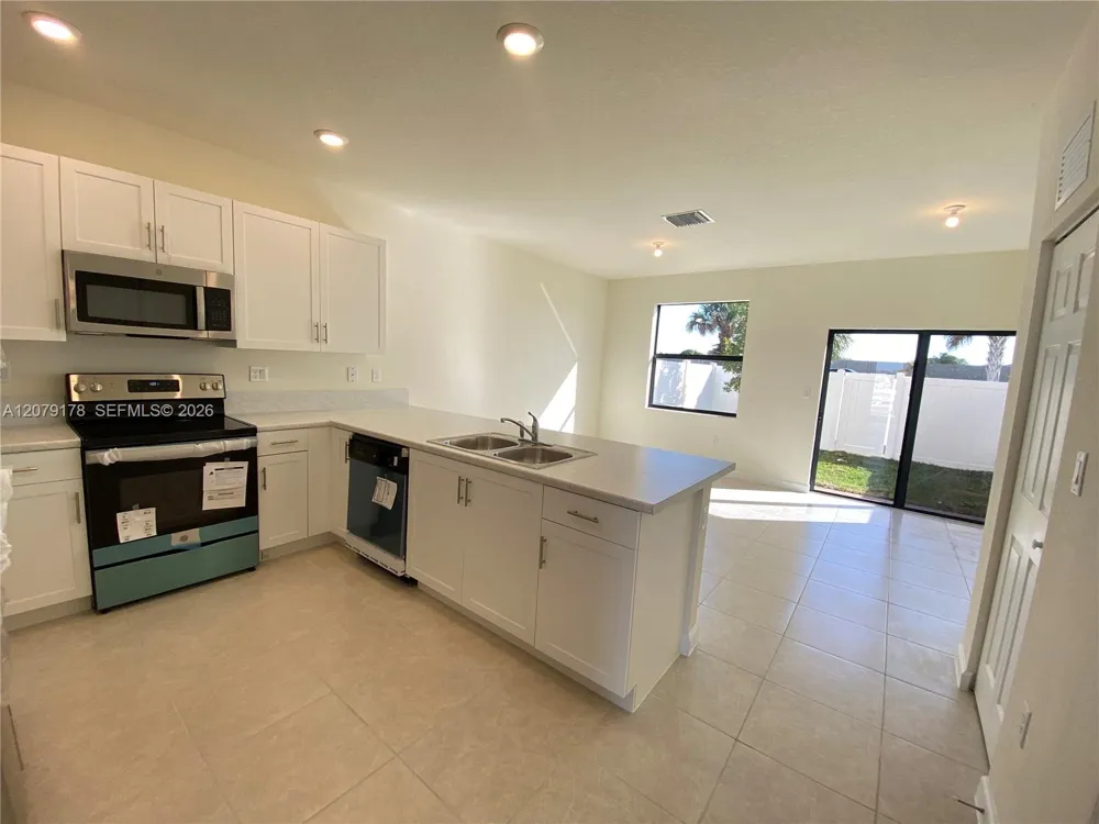 Address Not Shown Hialeah, FL 33018