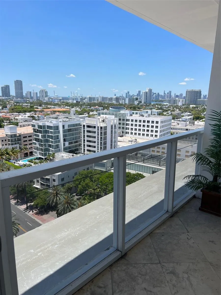 100 Lincoln Rd #PH12 Miami Beach, FL 33139