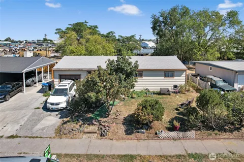 1435 W Sunset Drive