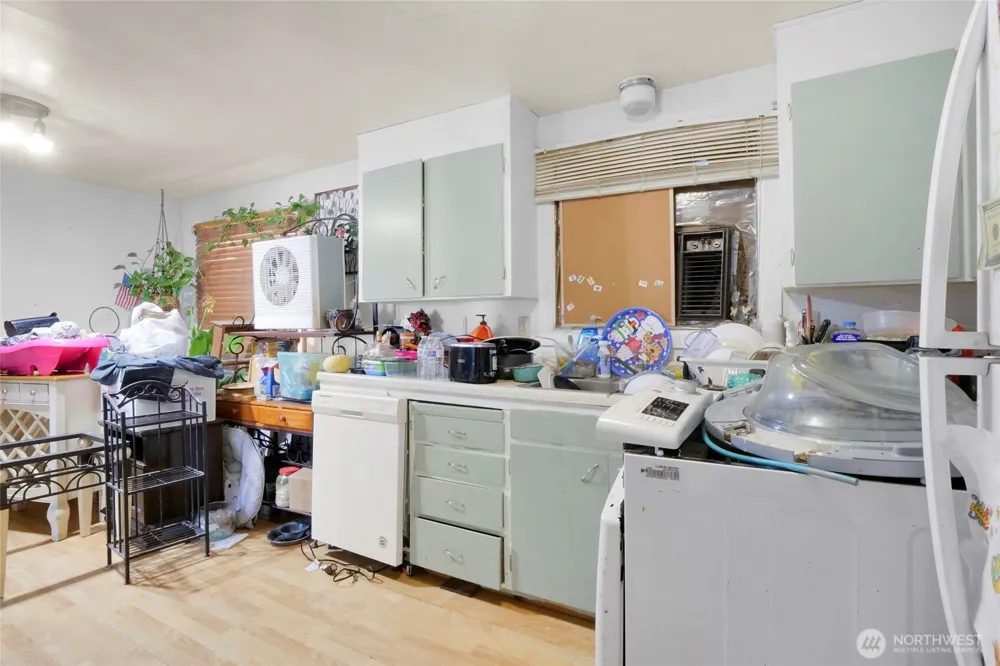 1435 W Sunset Drive Moses Lake, WA 98837
