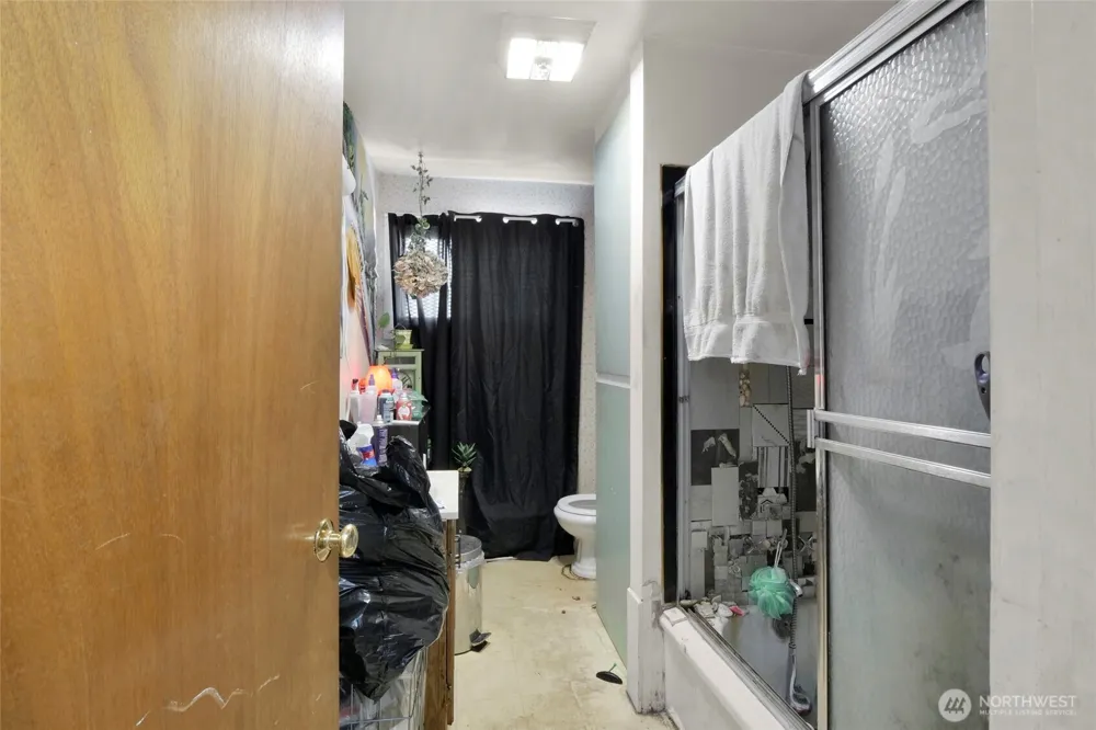 1435 W Sunset Drive Moses Lake, WA 98837