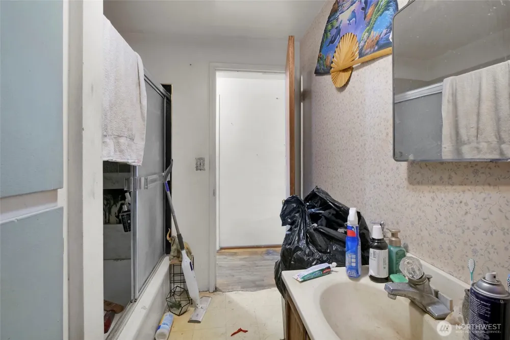 1435 W Sunset Drive Moses Lake, WA 98837
