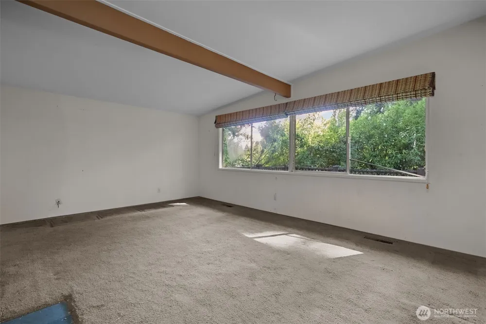 16639 SE 8th Street Bellevue, WA 98008