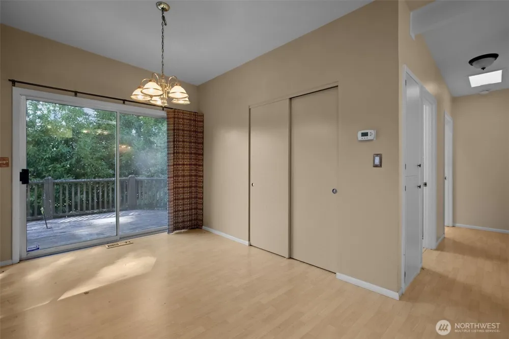 16639 SE 8th Street Bellevue, WA 98008