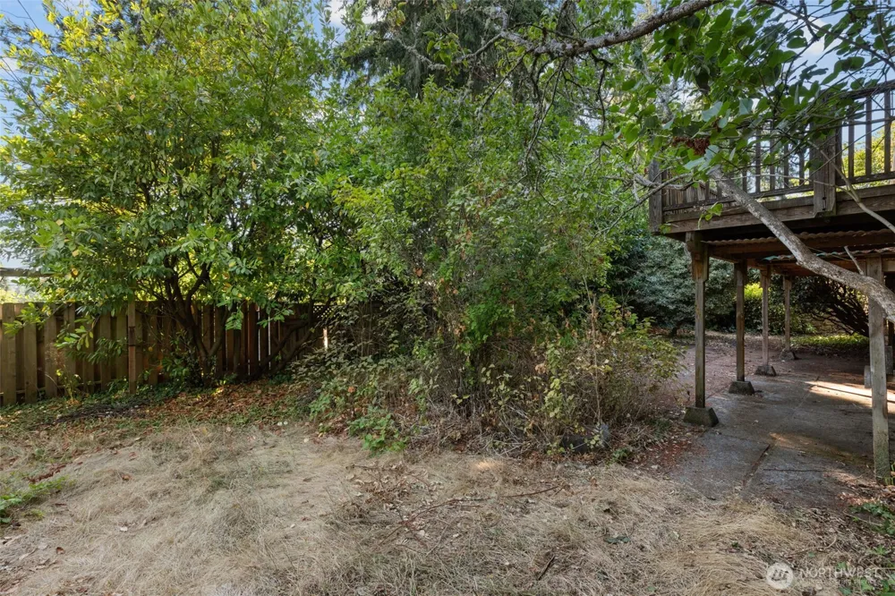 16639 SE 8th Street Bellevue, WA 98008