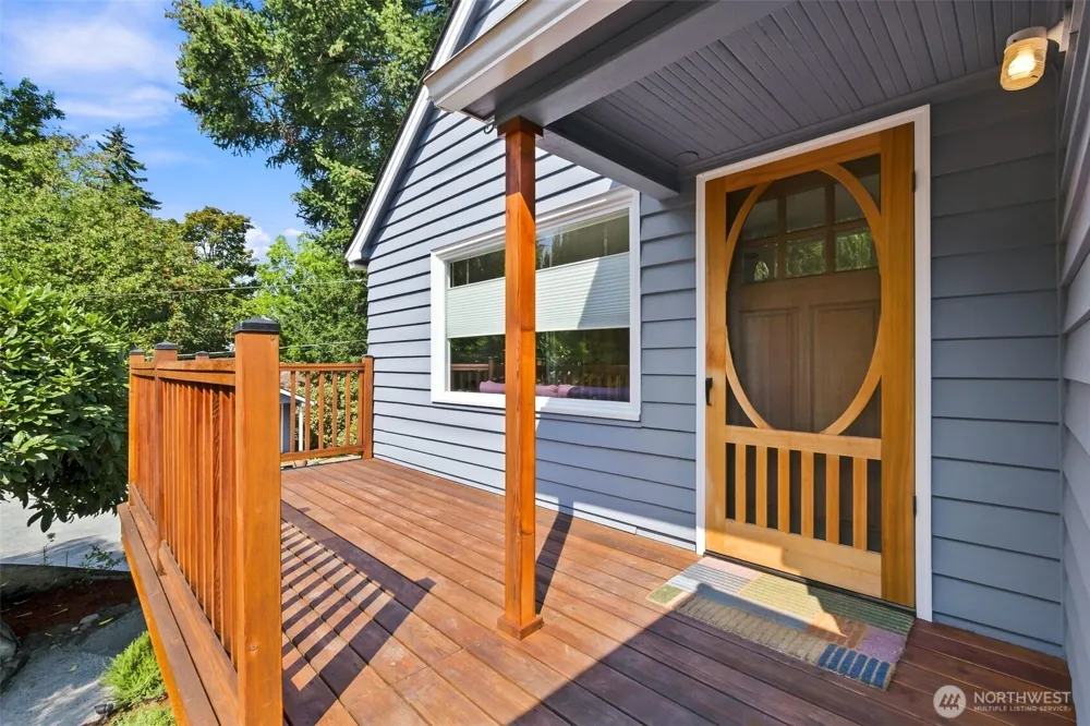 1102 SW 124th Street Burien, WA 98146
