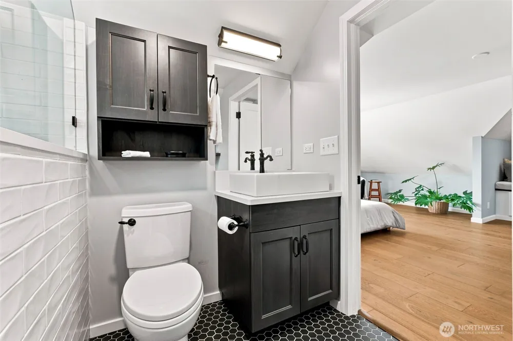 1102 SW 124th Street Burien, WA 98146