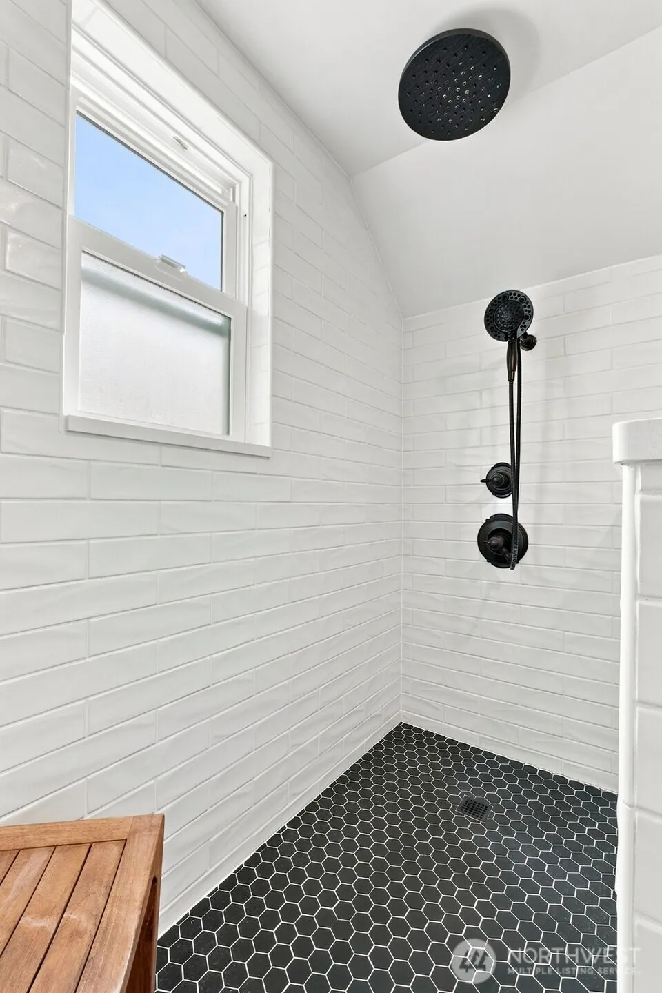 1102 SW 124th Street Burien, WA 98146