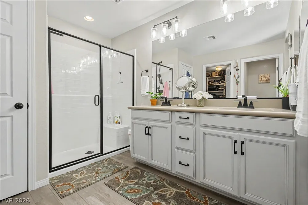403 Stephen Clear Avenue North Las Vegas, NV 89031