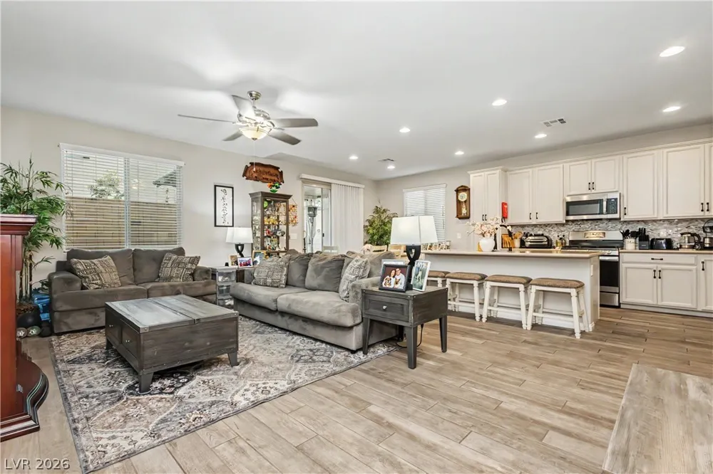 403 Stephen Clear Avenue North Las Vegas, NV 89031