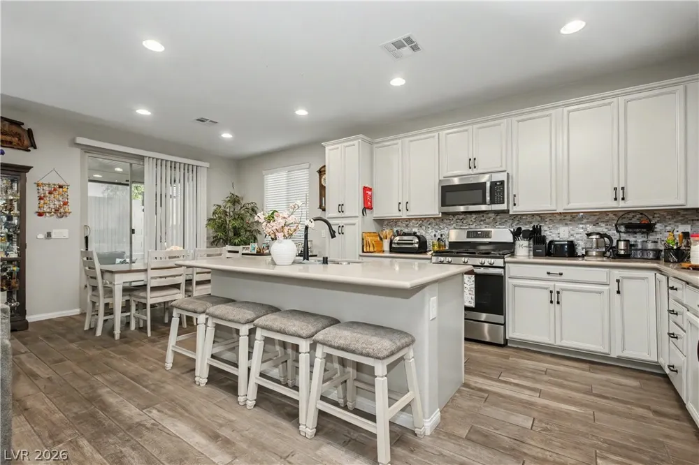 403 Stephen Clear Avenue North Las Vegas, NV 89031