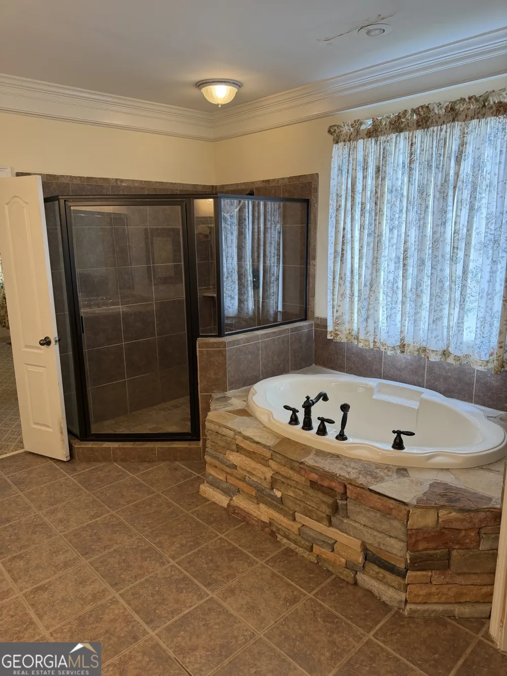 302 Norris RD Barnesville, GA 30204