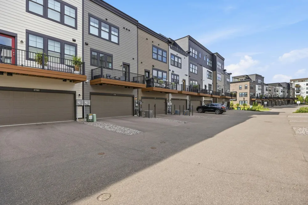 870 Mount Curve Boulevard #G Saint Paul, MN 55116
