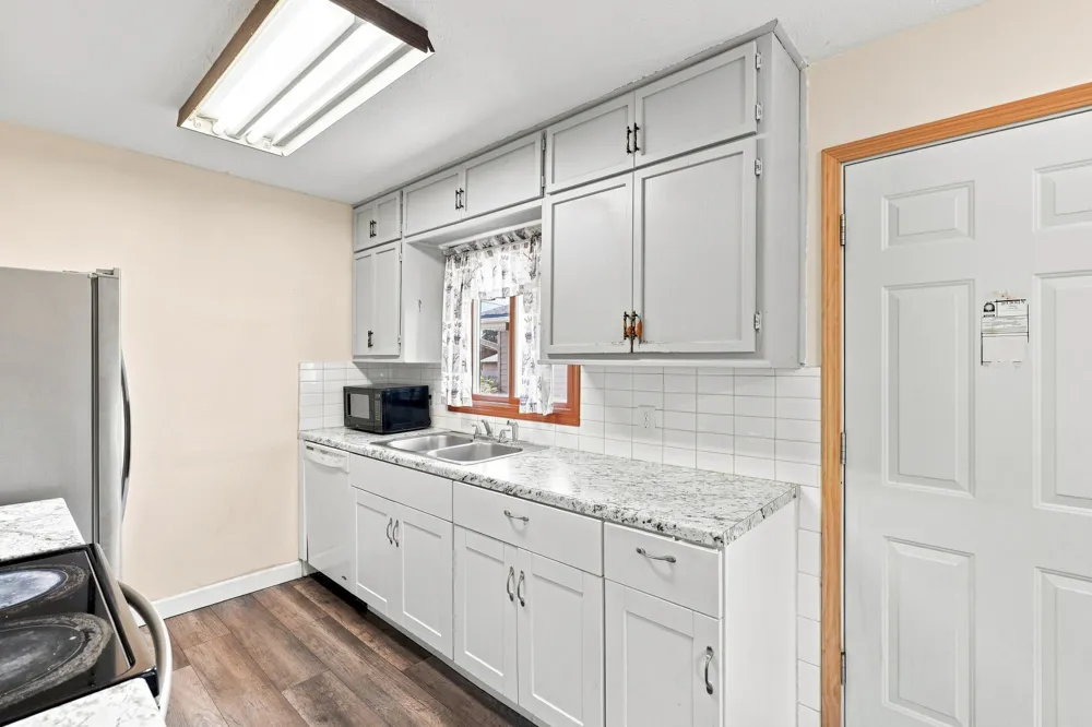 2336 12th Avenue E North Saint Paul, MN 55109