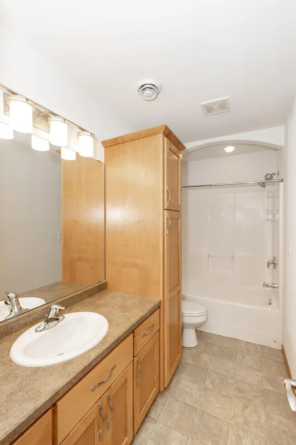 4788 Clock Tower Lane S Fargo, ND 58104