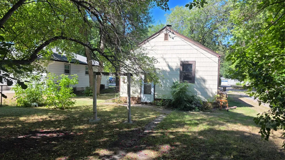 1540 14 1/2 STREET S Fargo, ND 58103