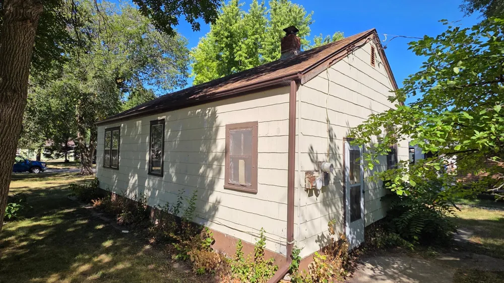1540 14 1/2 STREET S Fargo, ND 58103