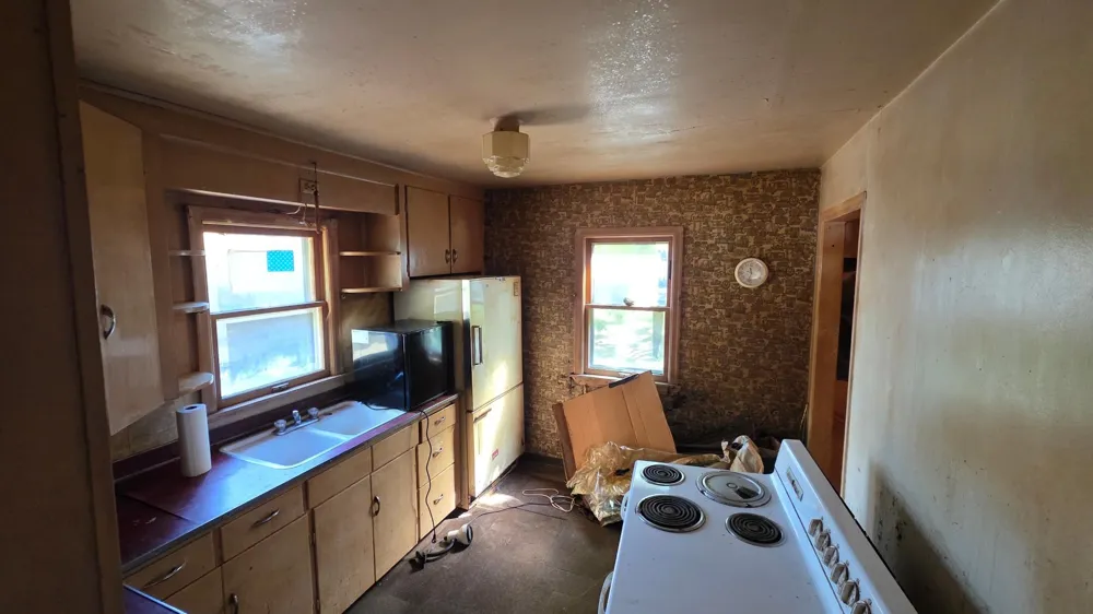 1540 14 1/2 STREET S Fargo, ND 58103