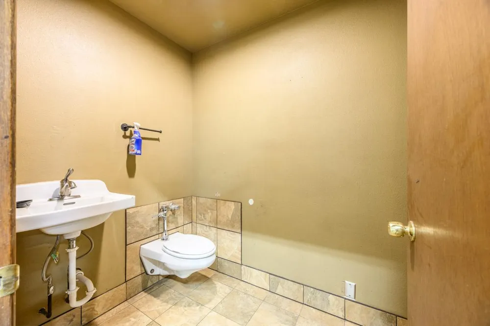 101 E Iron Drive Chisholm, MN 55719