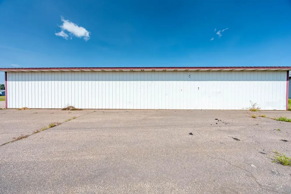 101 E Iron Drive Chisholm, MN 55719