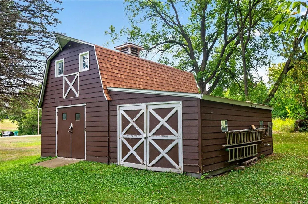 9855 Iffert Avenue NE Monticello, MN 55362