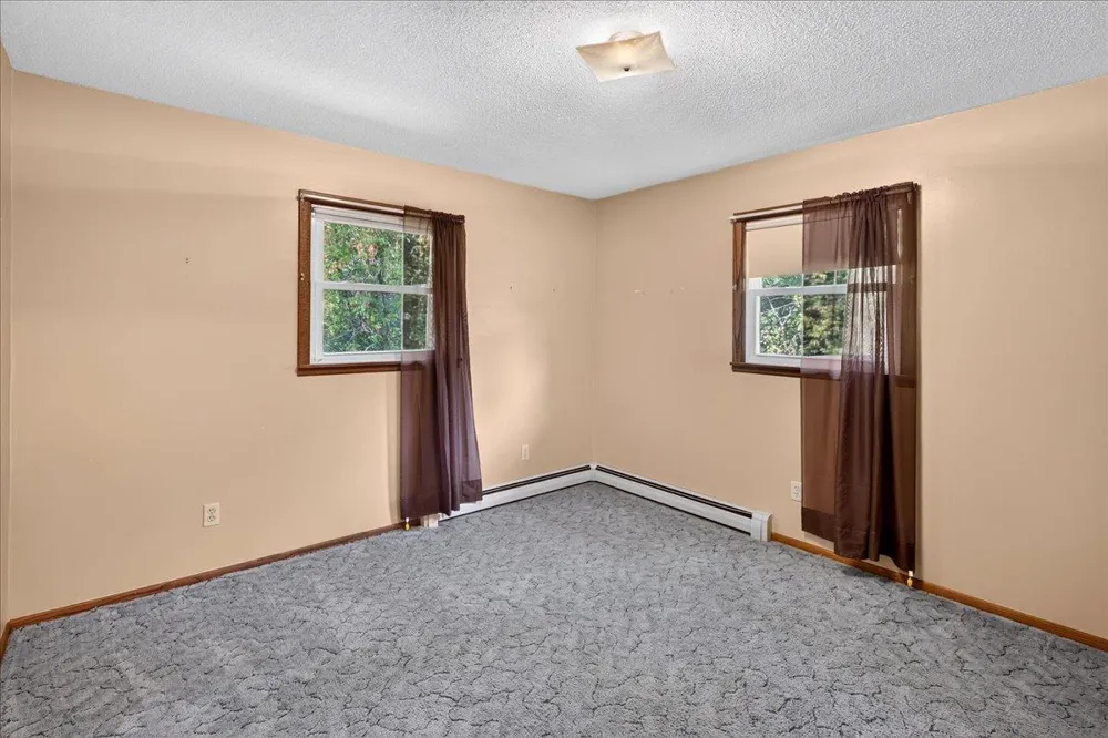 9855 Iffert Avenue NE Monticello, MN 55362