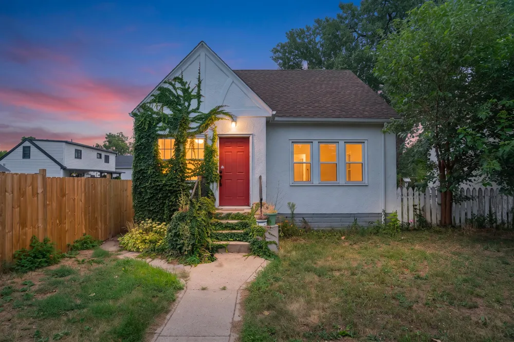2609 12th Avenue S Minneapolis, MN 55407