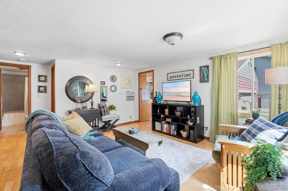 16838 Upper 19th Street S Lakeland, MN 55043