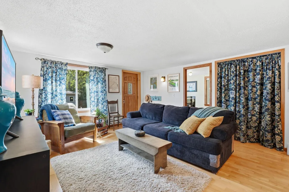 16838 Upper 19th Street S Lakeland, MN 55043