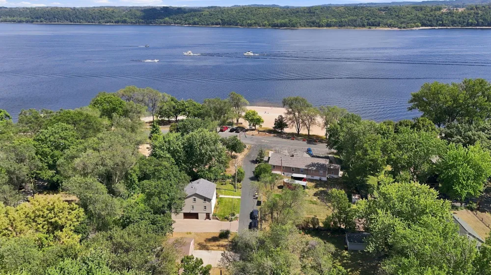 16838 Upper 19th Street S Lakeland, MN 55043
