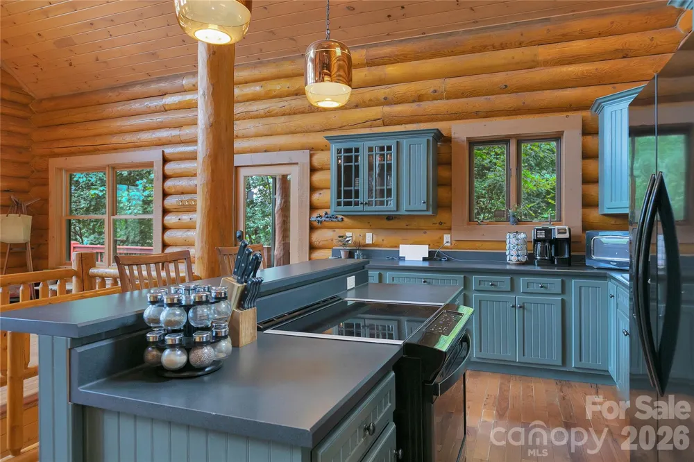 135 Ridge Top Drive Topton, NC 28781