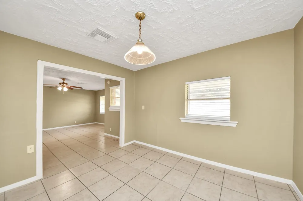 10117 Dulcimer Street Houston, TX 77051