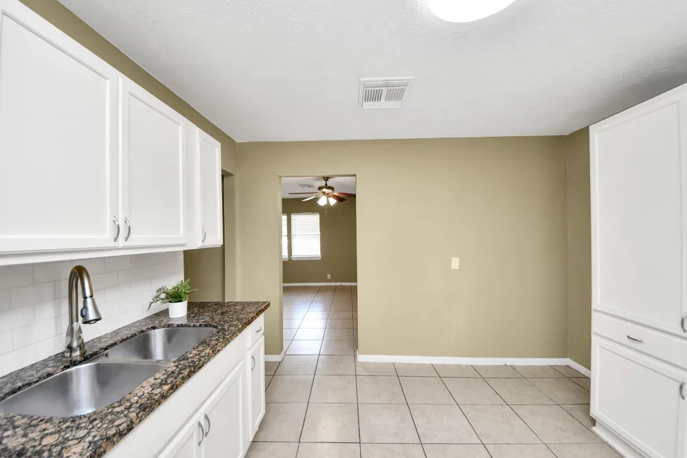 10117 Dulcimer Street Houston, TX 77051