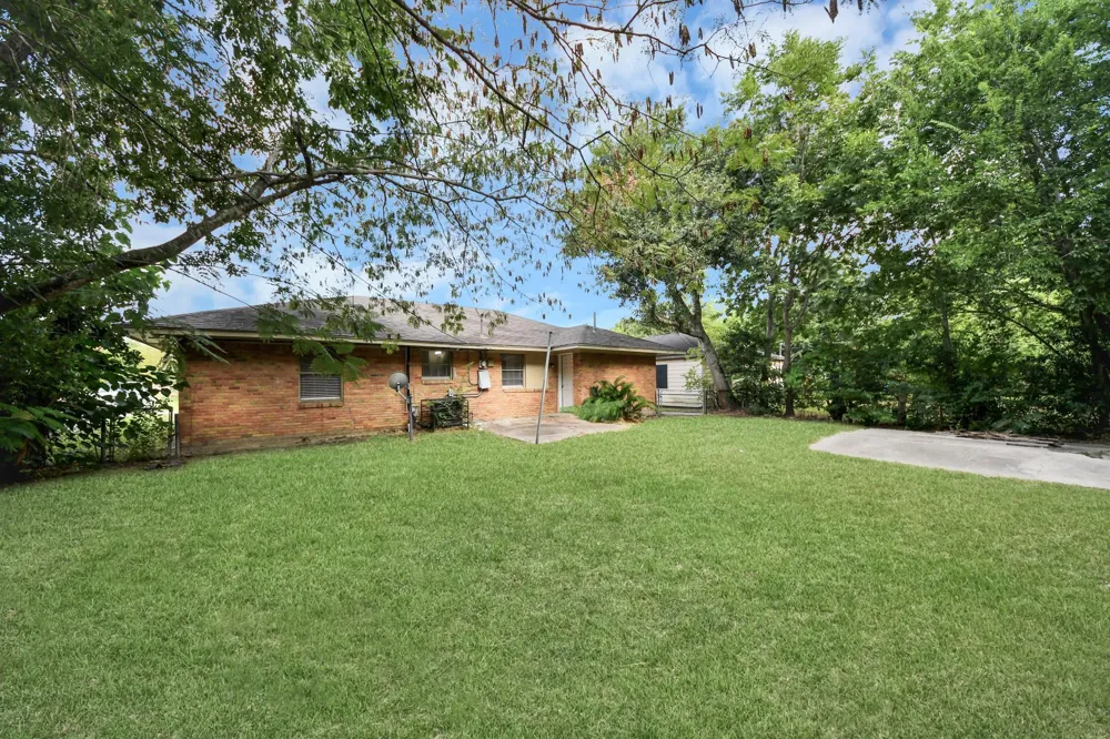 10117 Dulcimer Street Houston, TX 77051