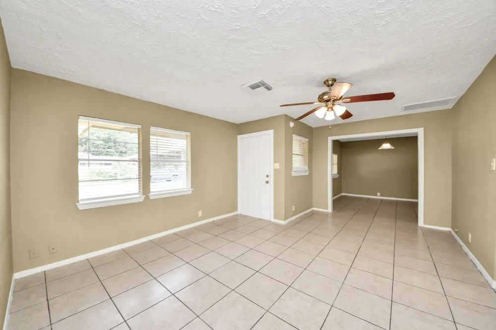 10117 Dulcimer Street Houston, TX 77051