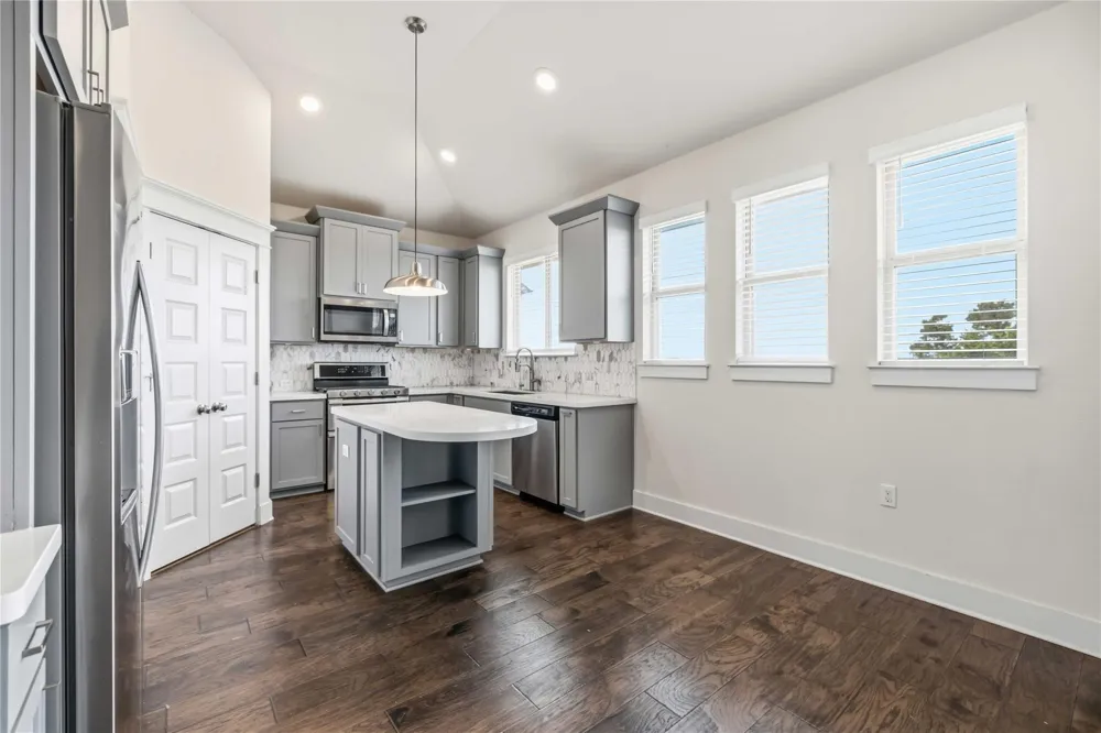 1722 Rowdy Loop #7 Leander, TX 78641